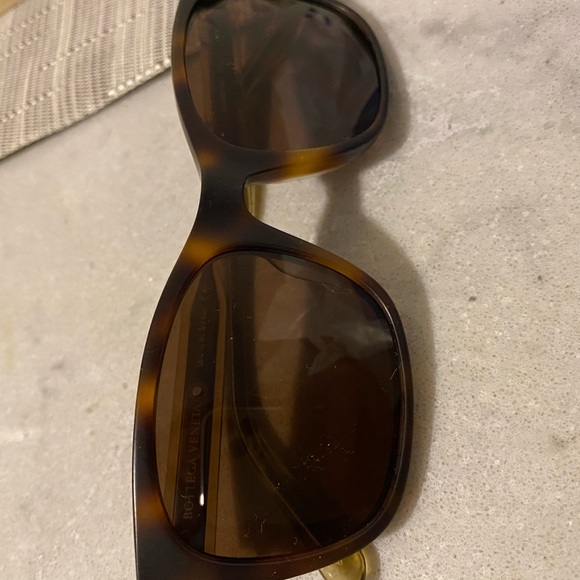 Bottega Veneta Sunglasses - Picture 8 of 11